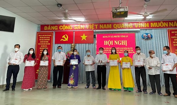 z3342250308146_46b86989d0100c64c62137153db468ac.jpg